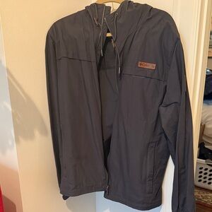 Columbia Men's Dark Gray Windbreaker